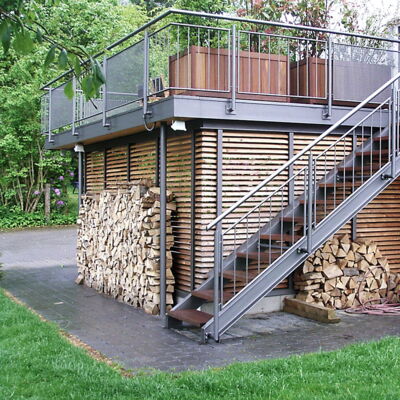 Holzverkleidung bei einer Außenfassade